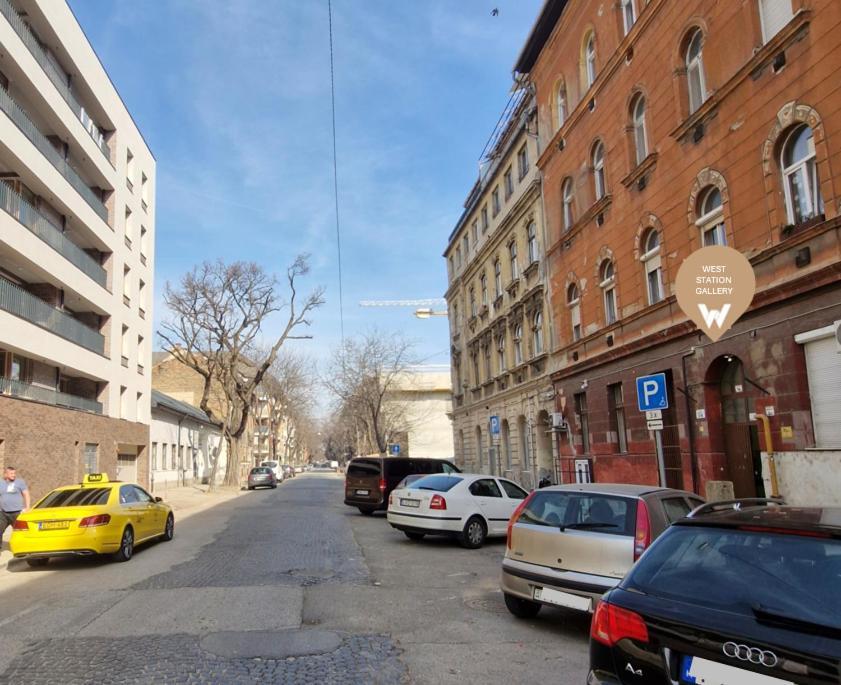 West Station Gallery - Free Parking, Cozy Home, Perfect For Families Budapešť