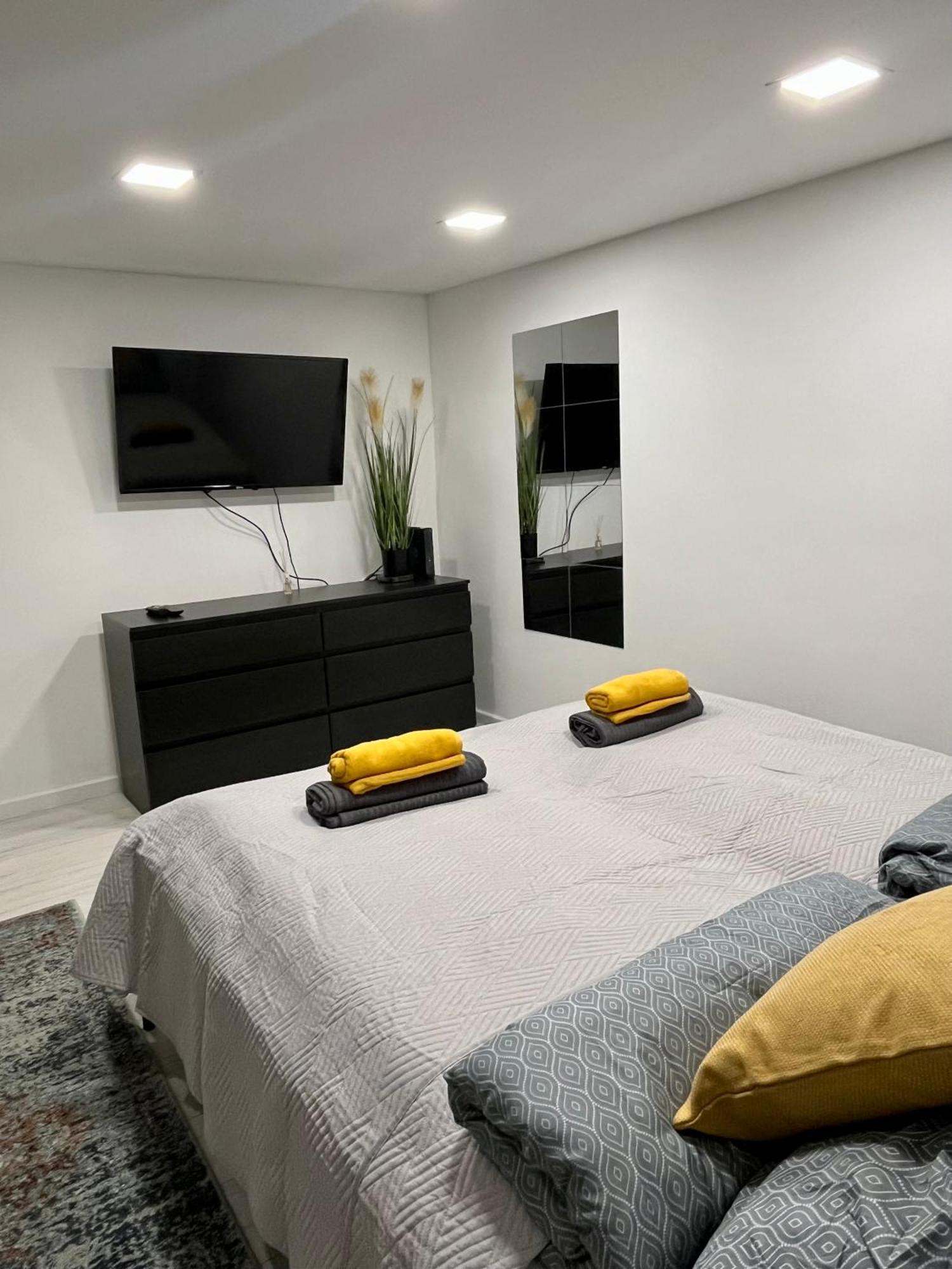 West Station Gallery Apartment