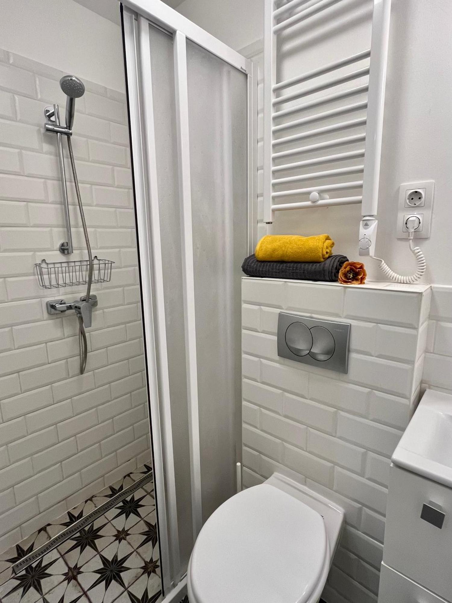West Station Gallery Apartment